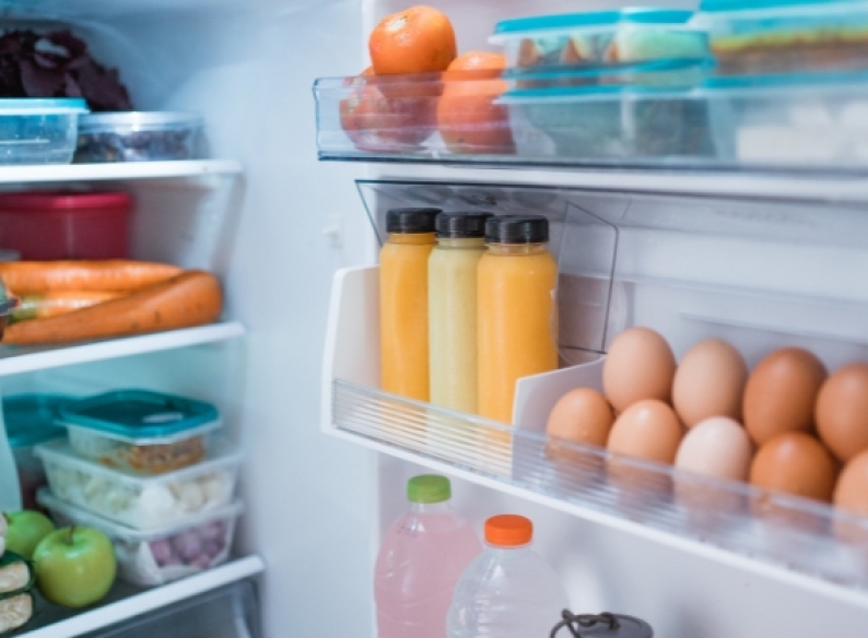 Cách khử lạnh mùi tủ lạnh hiệu quả bằng các sản phẩm chuyên dụng